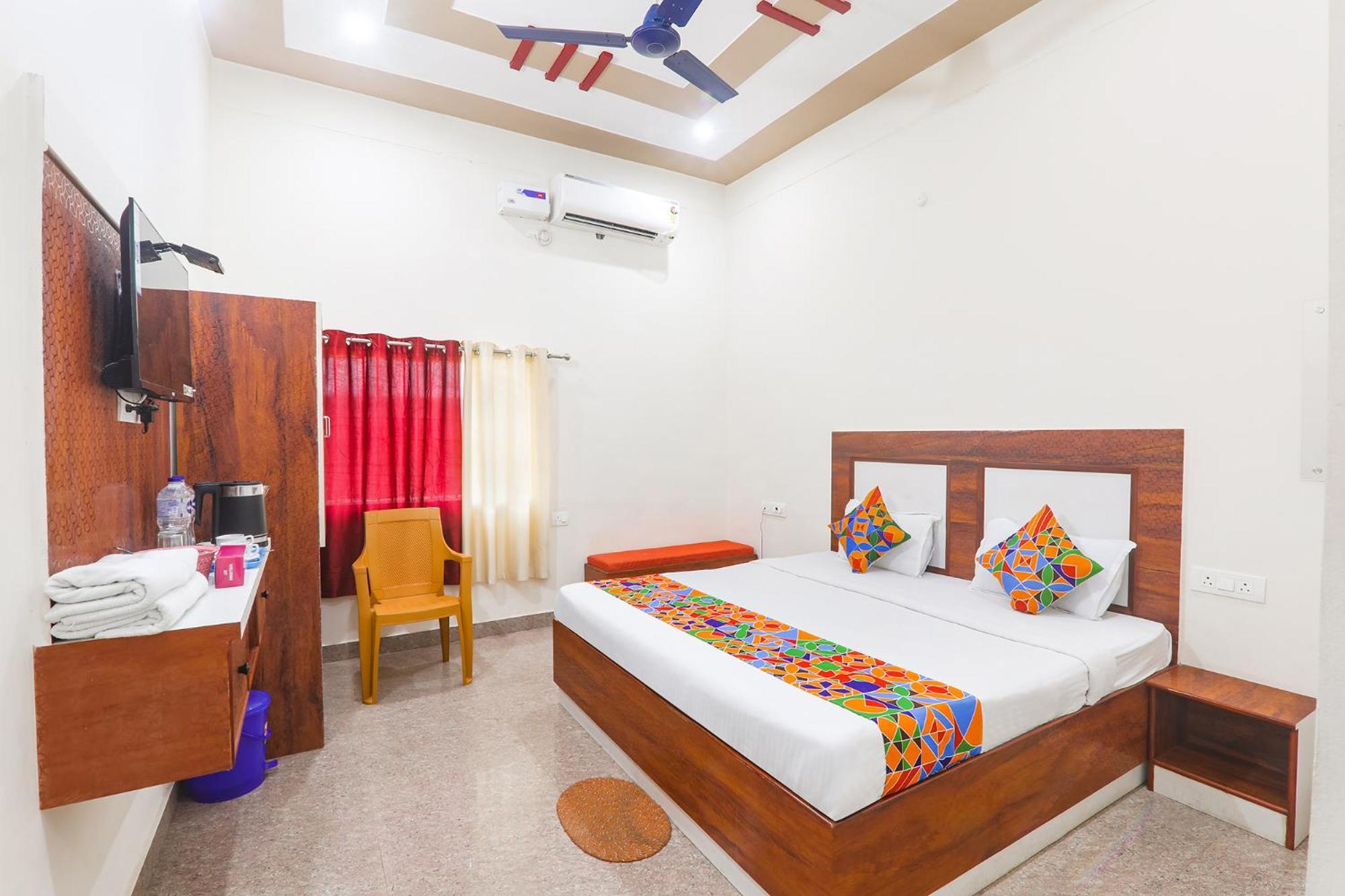 Fabhotel Shree Venkatesh Nileyam Ayodhya Exterior photo