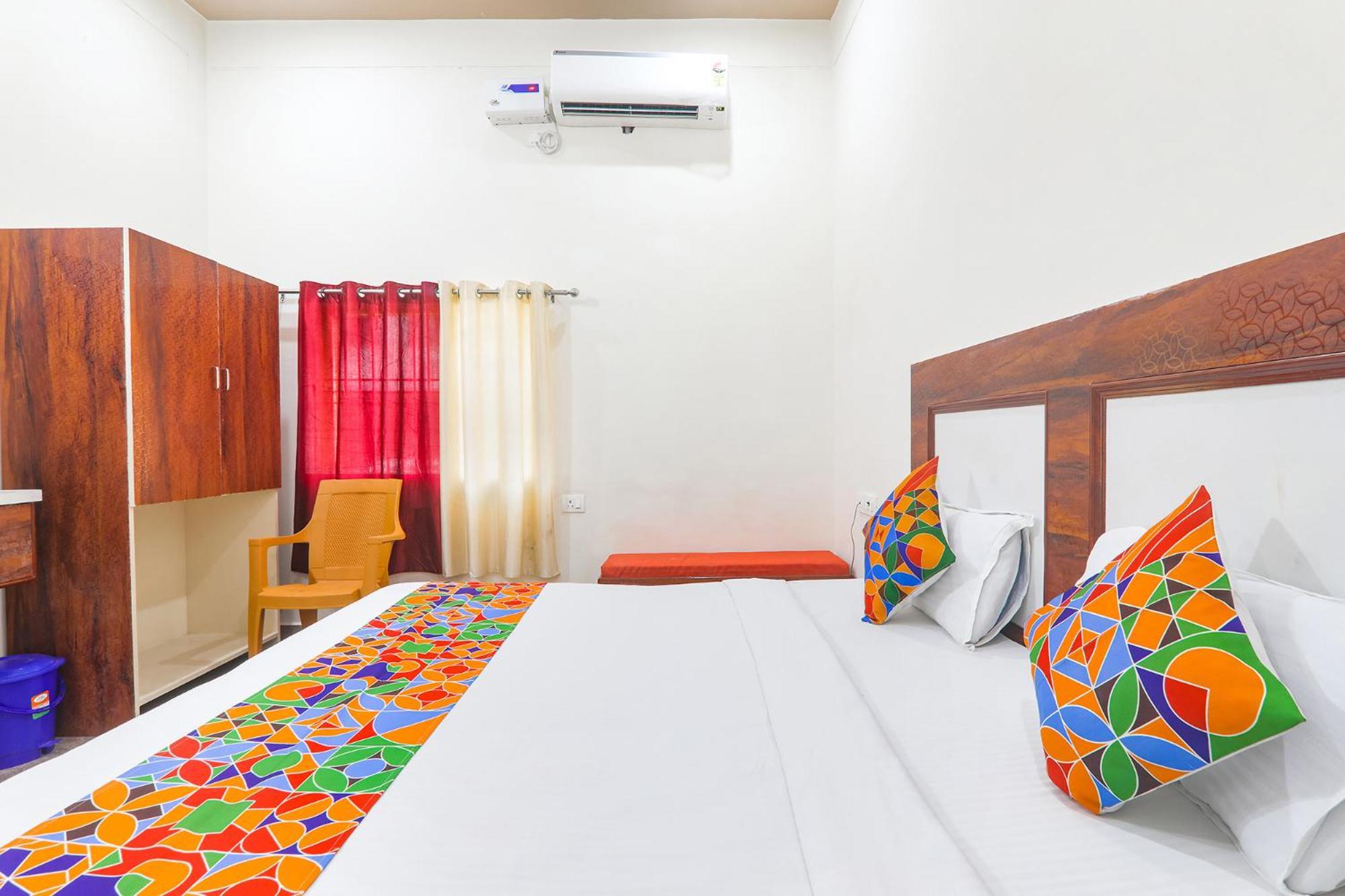 Fabhotel Shree Venkatesh Nileyam Ayodhya Exterior photo